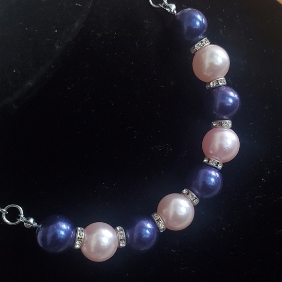 Pink and Blue Color Necklace.🌴 - Picture 8 of 9